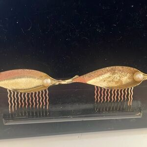 FINAL MARKDOWN Set of two vintage hair combs